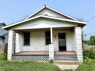 Foreclosed Home - 112 N CENTER ST, 47649