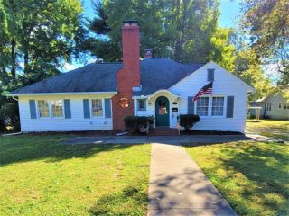 Foreclosed Home - 620 W OAK ST, 47660
