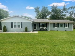 Foreclosed Home - 1062 N MAIN ST, 47670