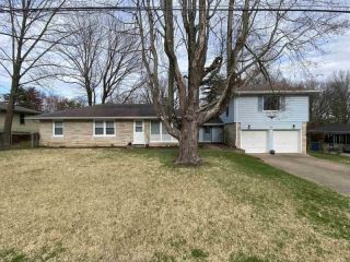 Foreclosed Home - 7909 NEW MAPLE RD, 47710
