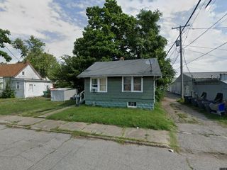 Foreclosed Home - 811 W FLORIDA ST, 47710