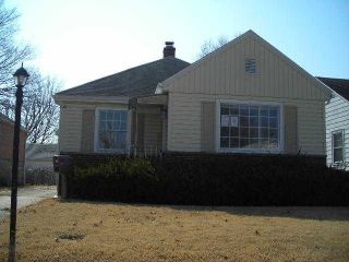 Foreclosed Home - 217 VAN DUSEN AVE, 47711