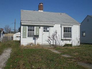 Foreclosed Home - 824 E OLMSTEAD AVE, 47711