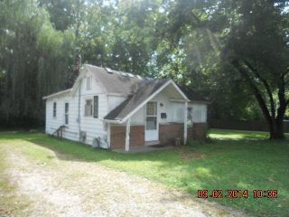 Foreclosed Home - 421 VANNESS AVE, 47712