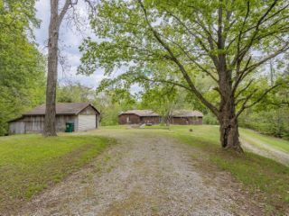 Foreclosed Home - List 100713463