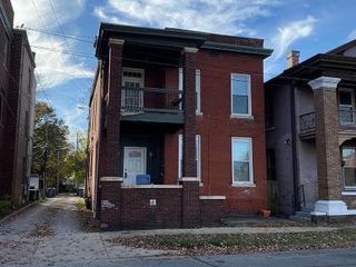 Foreclosed Home - 411 SE 3RD ST, 47713