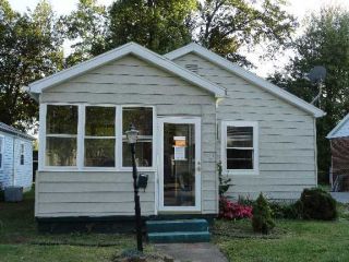 Foreclosed Home - 1821 TAYLOR AVE, 47714