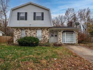 Foreclosed Home - 1807 COKER AVE, 47714