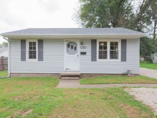 Foreclosed Home - 3004 S WEINBACH AVE, 47714