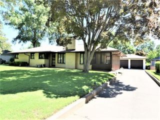 Foreclosed Home - 1100 BRENTWOOD DR, 47715