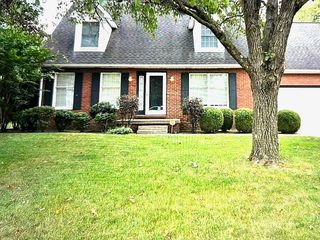 Foreclosed Home - 301 WILSON SQ, 47715