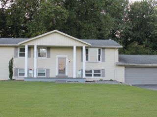 Foreclosed Home - 701 S BURKHARDT RD, 47715