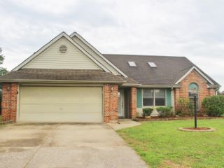 Foreclosed Home - 5825 LINCOLN POINTE BLVD, 47715