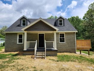 Foreclosed Home - 9949 HILLVIEW DR, 47720