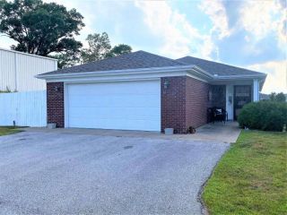 Foreclosed Home - List 100464061