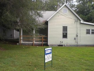 Foreclosed Home - 1104 Lockport Rd, 47802