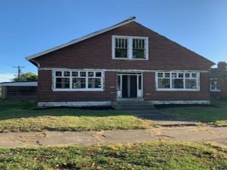 Foreclosed Home - 238 Walnut, 47842