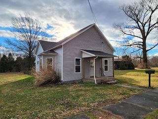 Foreclosed Home - 443 S STATE ST, 47882