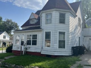 Foreclosed Home - 825 N 19TH ST, 47904