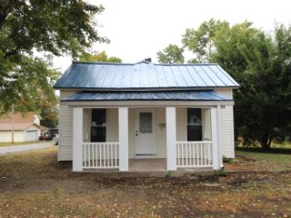 Foreclosed Home - 600 N 6TH ST, 47918