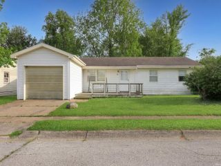 Foreclosed Home - List 100631355