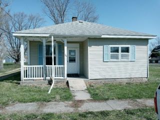 Foreclosed Home - 104 W Maple St, 47928