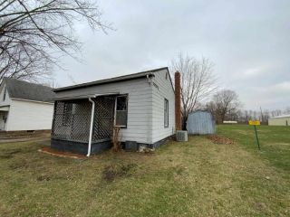 Foreclosed Home - 214 W North St, 47933