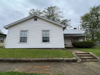Foreclosed Home - 411 WALLACE AVE, 47933