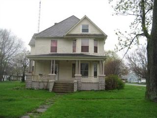 Foreclosed Home - 607 E 4TH ST, 47944