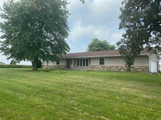 Foreclosed Home - 9039 E STATE ROAD 18, 47944