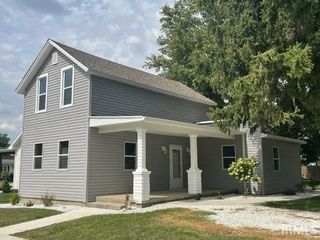 Foreclosed Home - 603 E 6TH ST, 47944