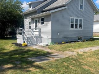 Foreclosed Home - 402 N MADISON AVE, 47944