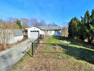 Foreclosed Home - 2403 S AIRPORT RD, 47960