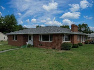 Foreclosed Home - 215 W 2ND ST, 47980