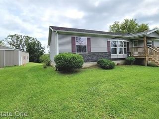 Foreclosed Home - 16193 DONALD RD, 48014