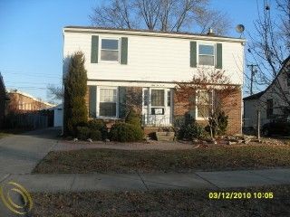 Foreclosed Home - 8401 WARREN BLVD, 48015