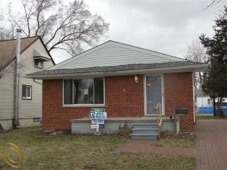 Foreclosed Home - 220 MASSOIT ST, 48017