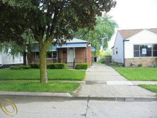 Foreclosed Home - 24686 BRITTANY AVE, 48021