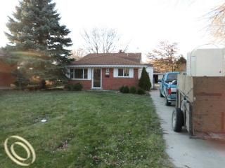 Foreclosed Home - 20899 BEACONSFIELD AVE, 48021