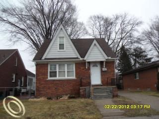 Foreclosed Home - 23022 OAKWOOD AVE, 48021