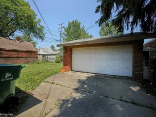 Foreclosed Home - 14931 CRESCENTWOOD AVE, 48021