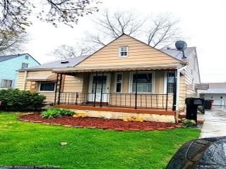 Foreclosed Home - 21221 BEECHWOOD AVE, 48021