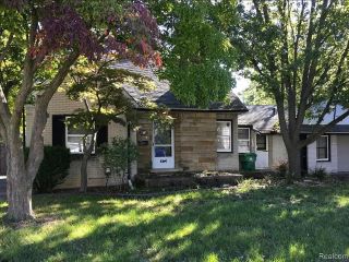 Foreclosed Home - 23072 BEECHWOOD AVE, 48021