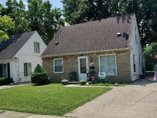 Foreclosed Home - 17710 LINCOLN AVE, 48021
