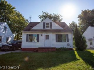 Foreclosed Home - 22206 VIRGINIA AVE, 48021