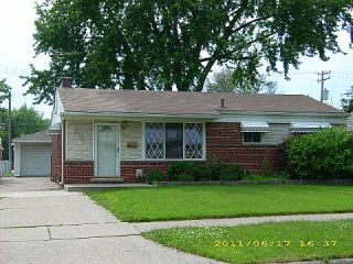 Foreclosed Home - 31543 NORTHWOOD, 48026