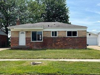 Foreclosed Home - 17922 S WIND DR, 48026