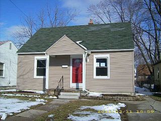 Foreclosed Home - 23336 BATTELLE AVE, 48030