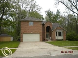 Foreclosed Home - 23626 BERG RD, 48033