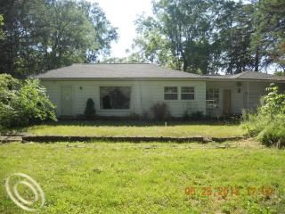 Foreclosed Home - 25072 INGLESIDE DR, 48033